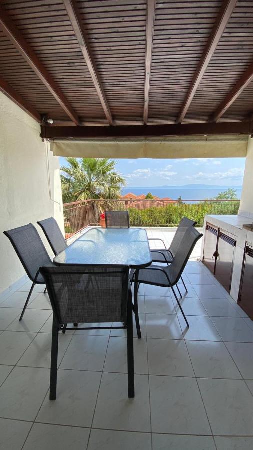 Ferienwohnung Amazing Sea View Loft, Áfitos Exterior foto