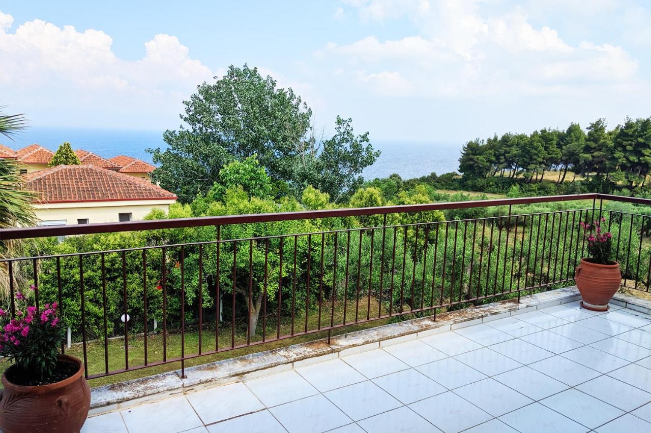 Ferienwohnung Amazing Sea View Loft, Áfitos Exterior foto